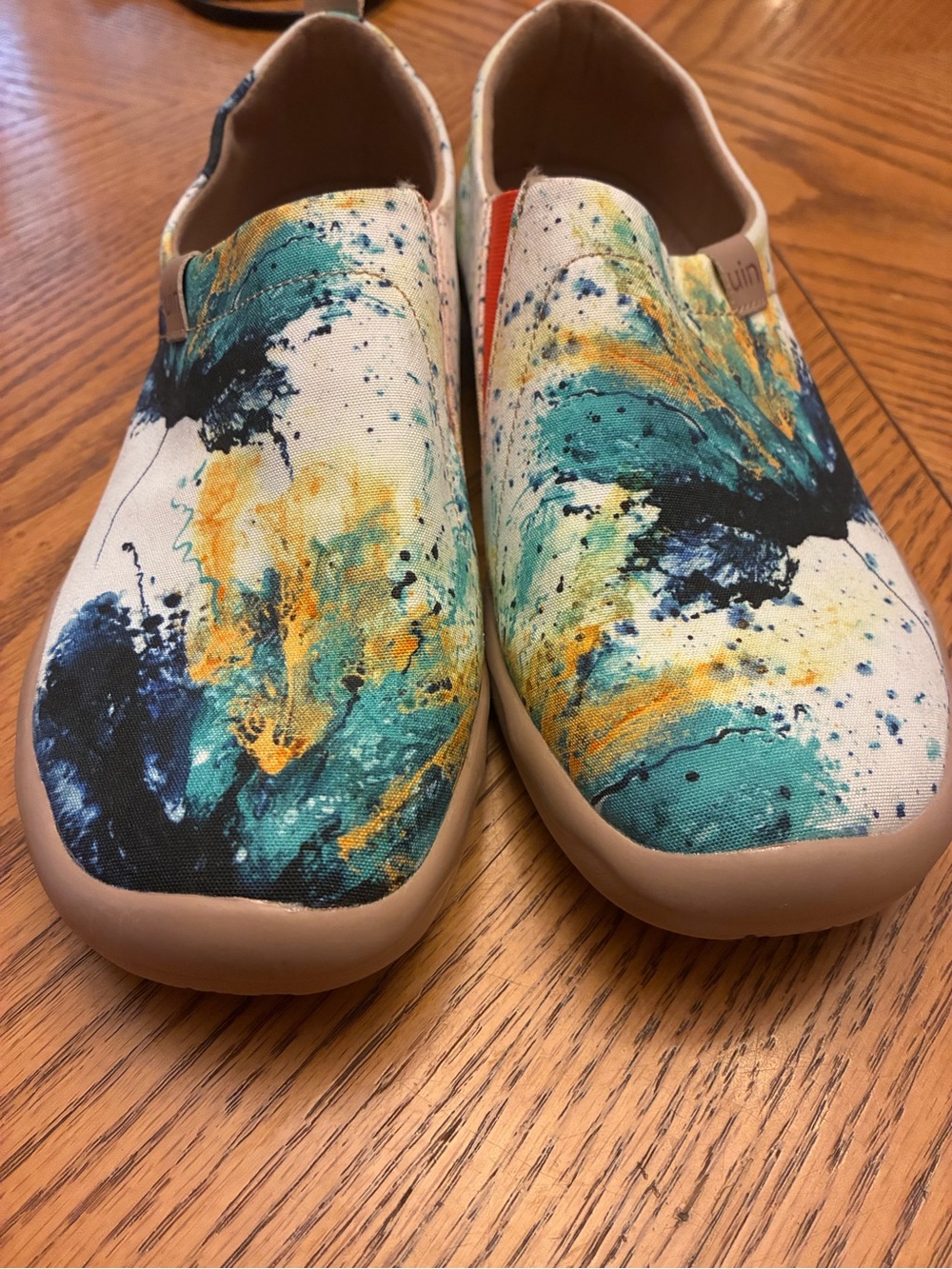 UIN Toledo Women's Slip-On Flats in Sound of Silence size 8 Art Canvas
